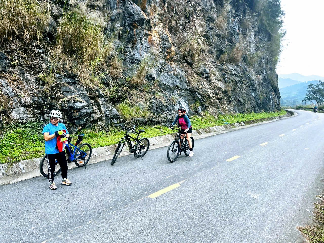 Wyprawa rowerowa poza utartym szlakiem Wietnam: Twoja wielka przygoda w sercu gór Północy